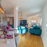 Apartment President - Hit Booker - Dining area