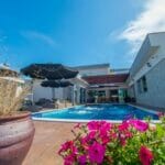Villa Vie - Hit Booker - Swimming pool