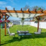 Villa Vie - Hit Booker - Outside area