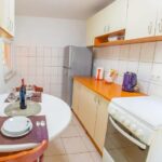 Holiday Home Narona - Hit Booker - Kitchen