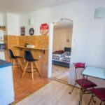 Studio Apartment Zebra - Hit Booker