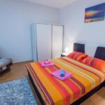 Cozy Corner near Old Town – Hit Booker – Bedroom