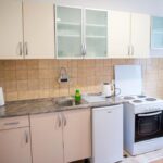 Cozy Corner near Old Town – Hit Booker – Kitchen