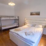 Central Train Station Apartment - Hit Booker - Bedroom