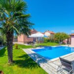Holiday Home Viva la Vida - Hit Booker - swimming pool
