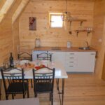 Sweet Cottage - Hit Booker