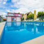 Villa Deluxe Buna - Hit Booker - Swimming pool