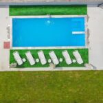 Villa Deluxe Buna - Hit Booker - Swimming pool