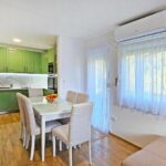 Holiday Home Natura - Hit Booker