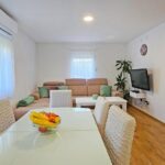 Holiday Home Natura - Hit Booker