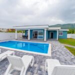 Sun Haven Oasis - Hit Booker