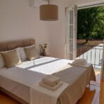 Villa Blanc - with Buna Riverside - Hit Booker