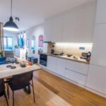 Iris Studio Apartment - Hit Booker