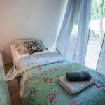 Cozy Love Nest - Hit Booker