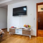 Suburban Escape 2 - Hit Booker