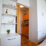 Apartment Minnie - Hit Booker