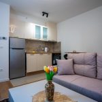 Urban Base - Hit Booker